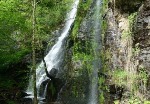 Touro recibe a homologación da ruta de sendeirismo (PR-G 233) que vai en paralelo ao Ulla dende Fervenza das Hortas ata o río Lañas